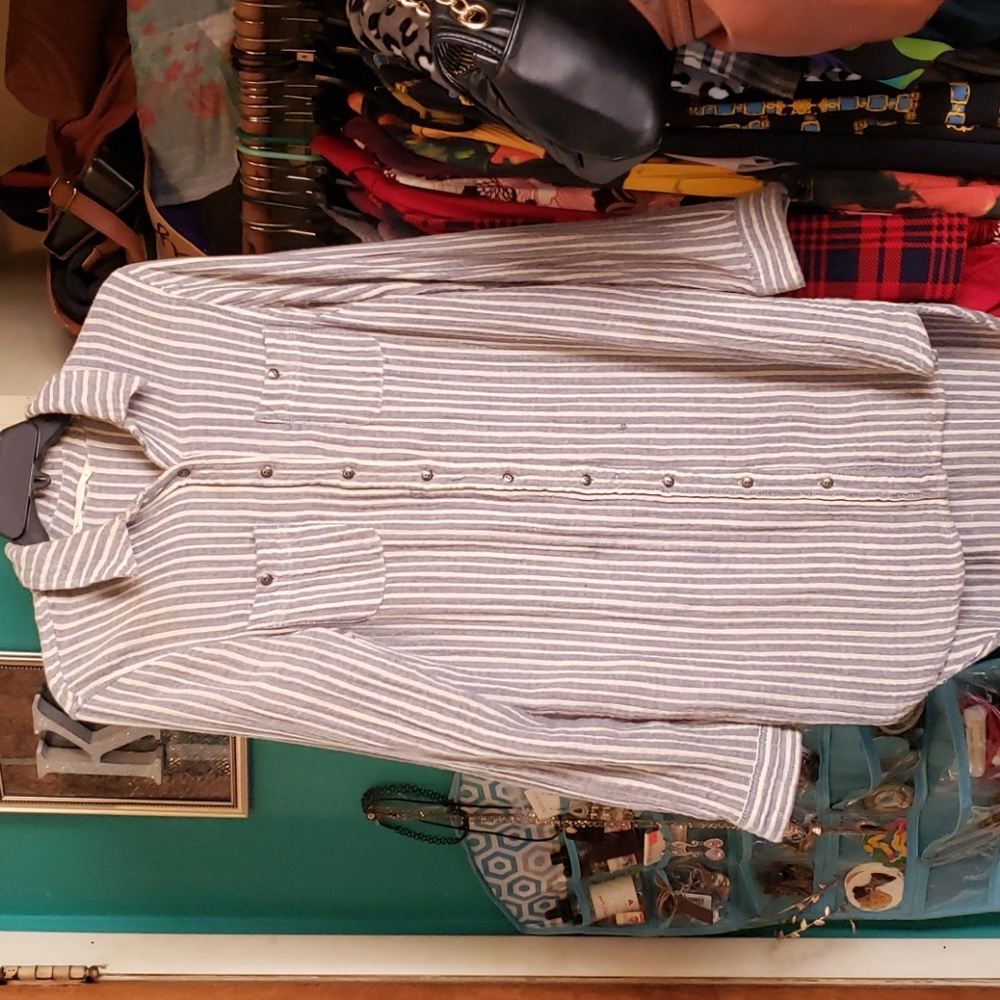 Striped grey and off white 👗